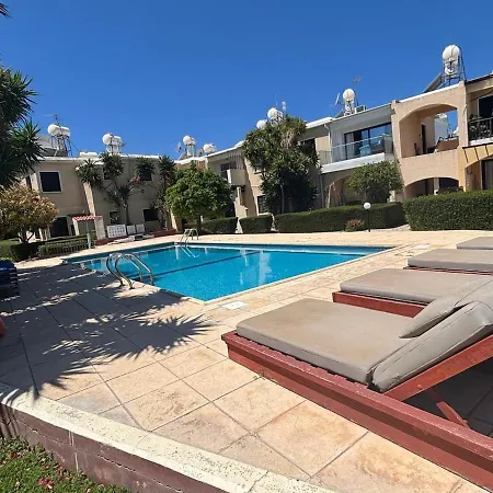 Kyblue Management - 2br Steps From Harbour Paphos