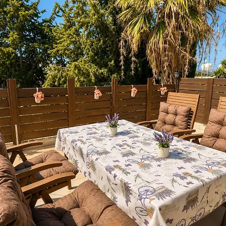 Kyblue Management - 2br Steps From Harbour